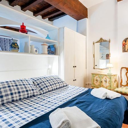 Magnoli & Ponte Vecchio Apartment ฟลอเรนซ์ ภายนอก รูปภาพ