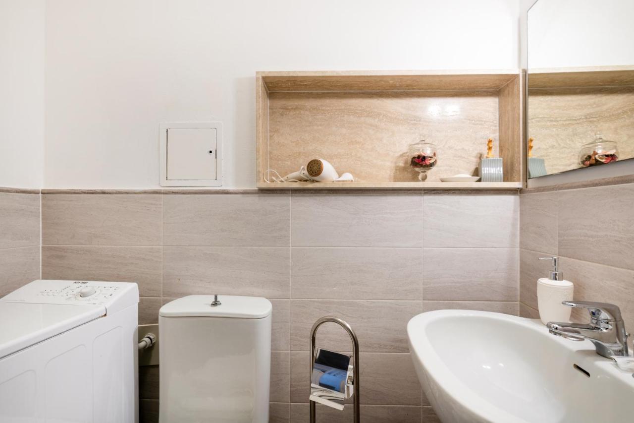 Magnoli & Ponte Vecchio Apartment ฟลอเรนซ์ ภายนอก รูปภาพ