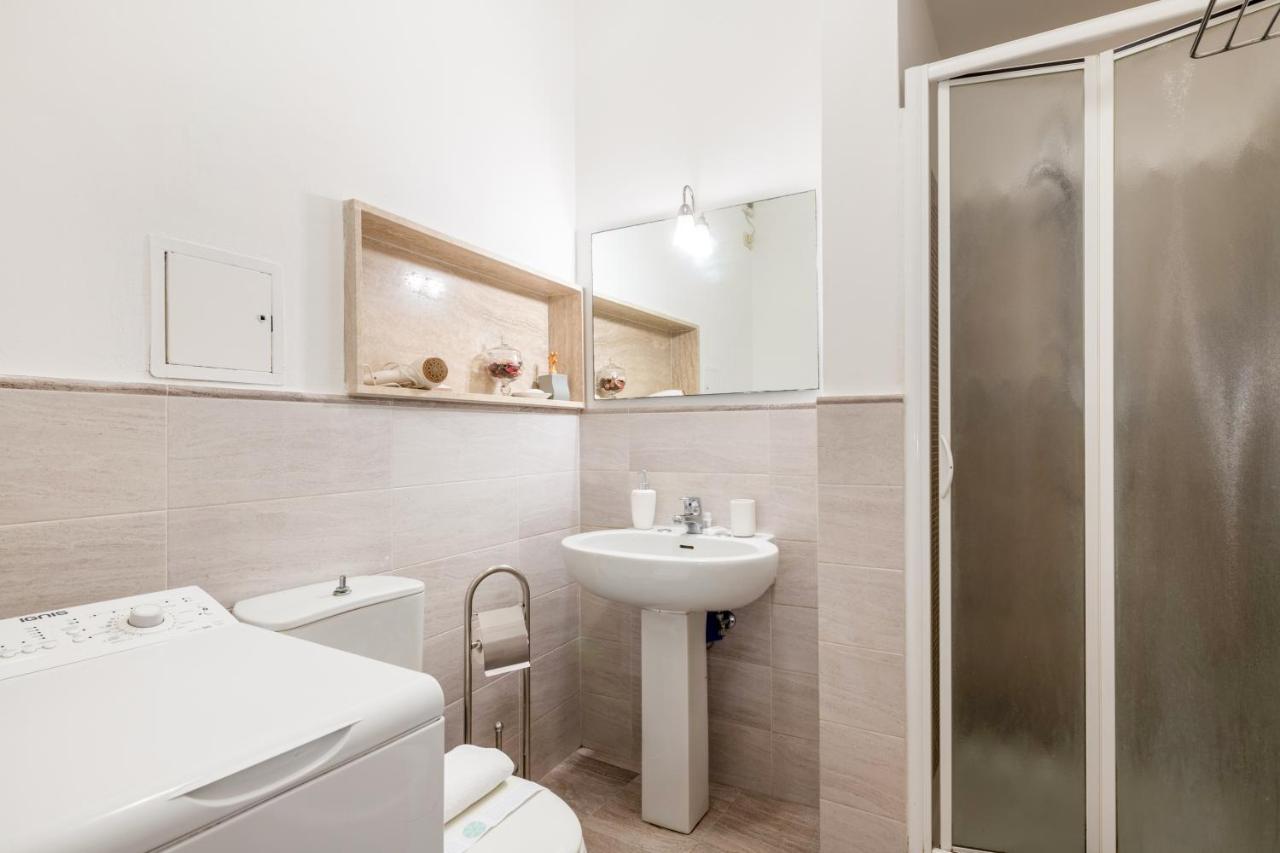 Magnoli & Ponte Vecchio Apartment ฟลอเรนซ์ ภายนอก รูปภาพ