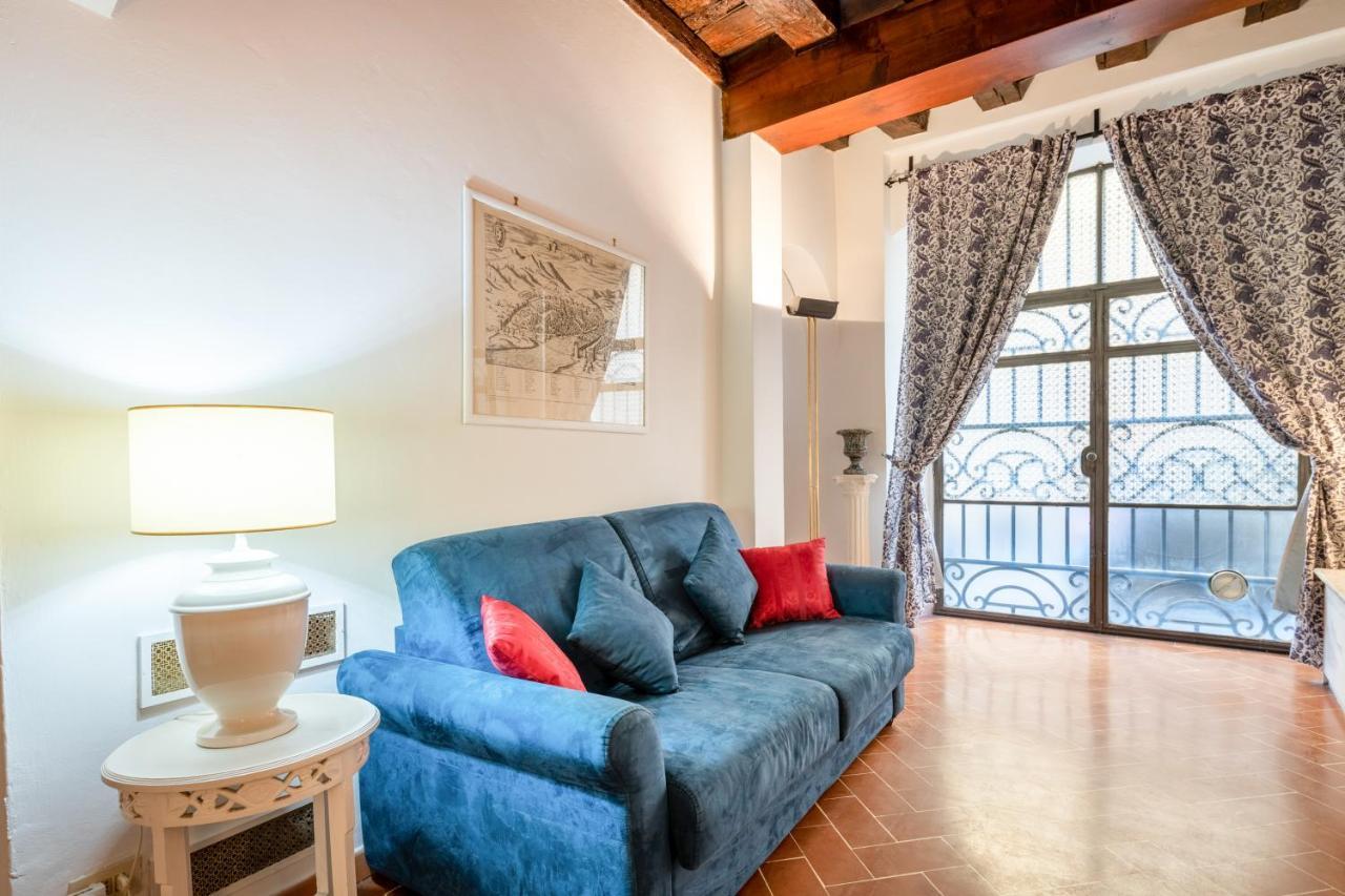 Magnoli & Ponte Vecchio Apartment ฟลอเรนซ์ ภายนอก รูปภาพ